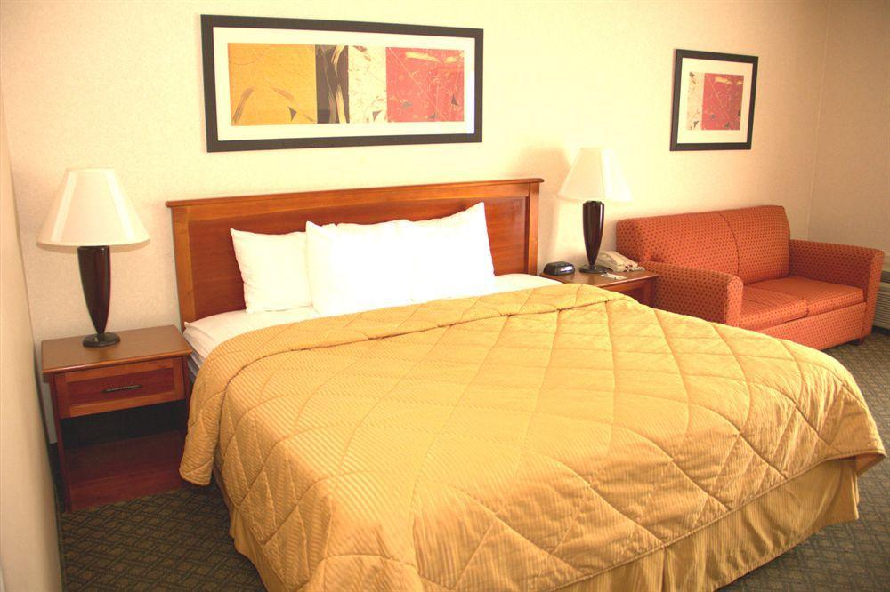 Comfort Inn & Suites Airport Syracuse Buitenkant foto
