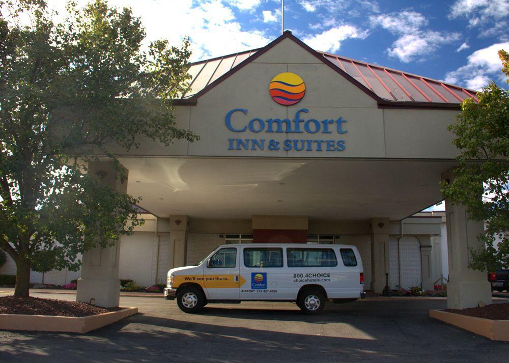 Comfort Inn & Suites Airport Syracuse Buitenkant foto