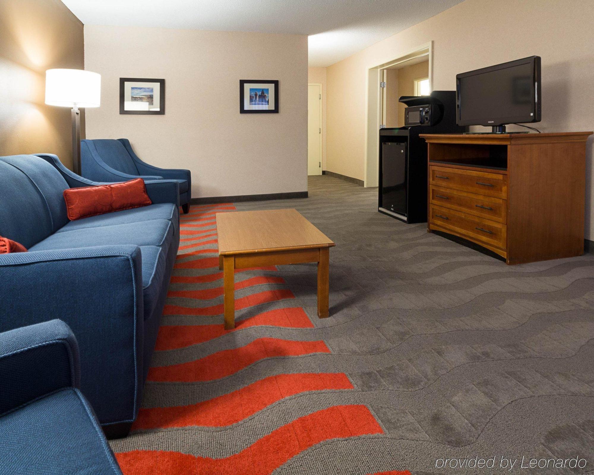 Comfort Inn & Suites Airport Syracuse Buitenkant foto