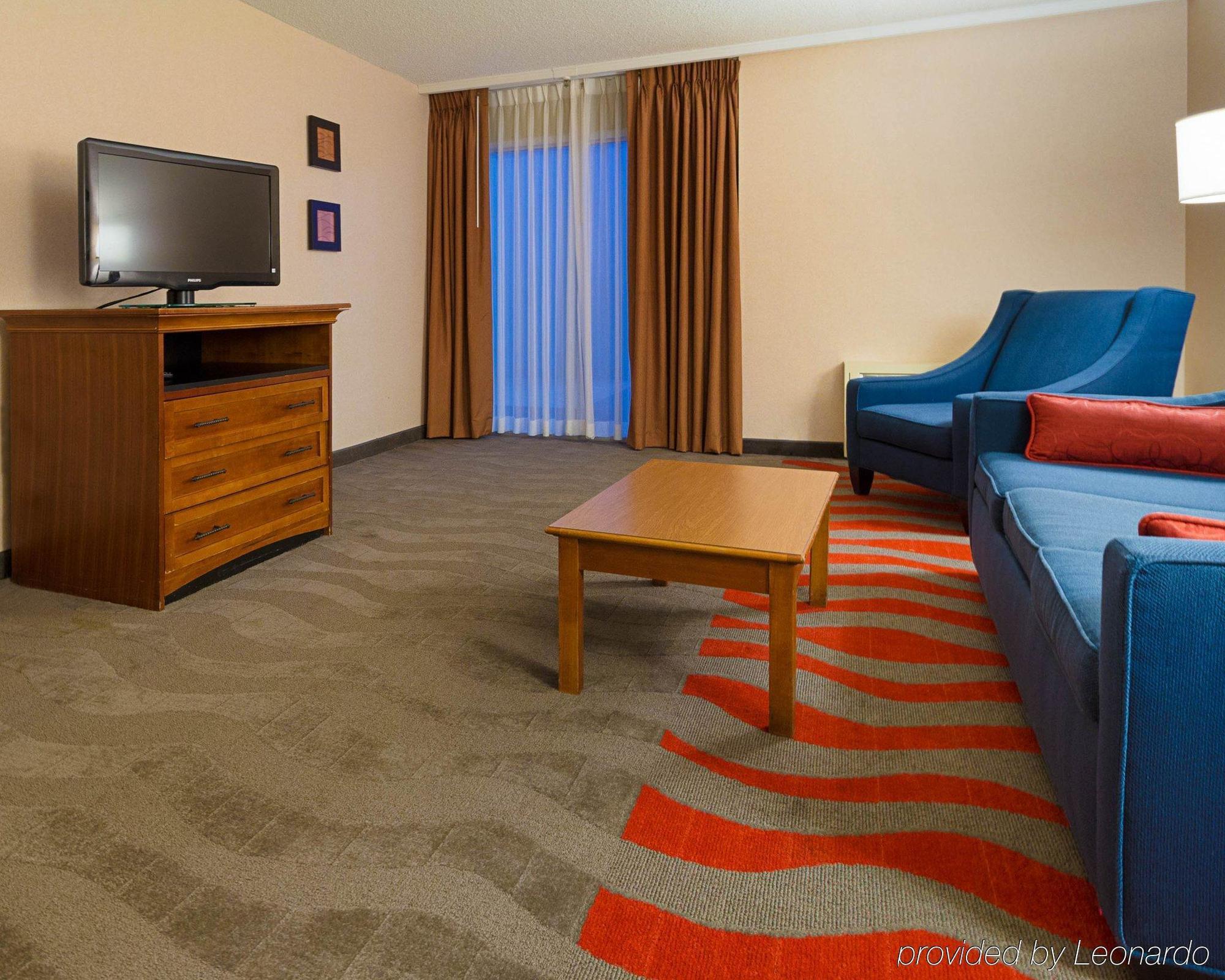 Comfort Inn & Suites Airport Syracuse Buitenkant foto