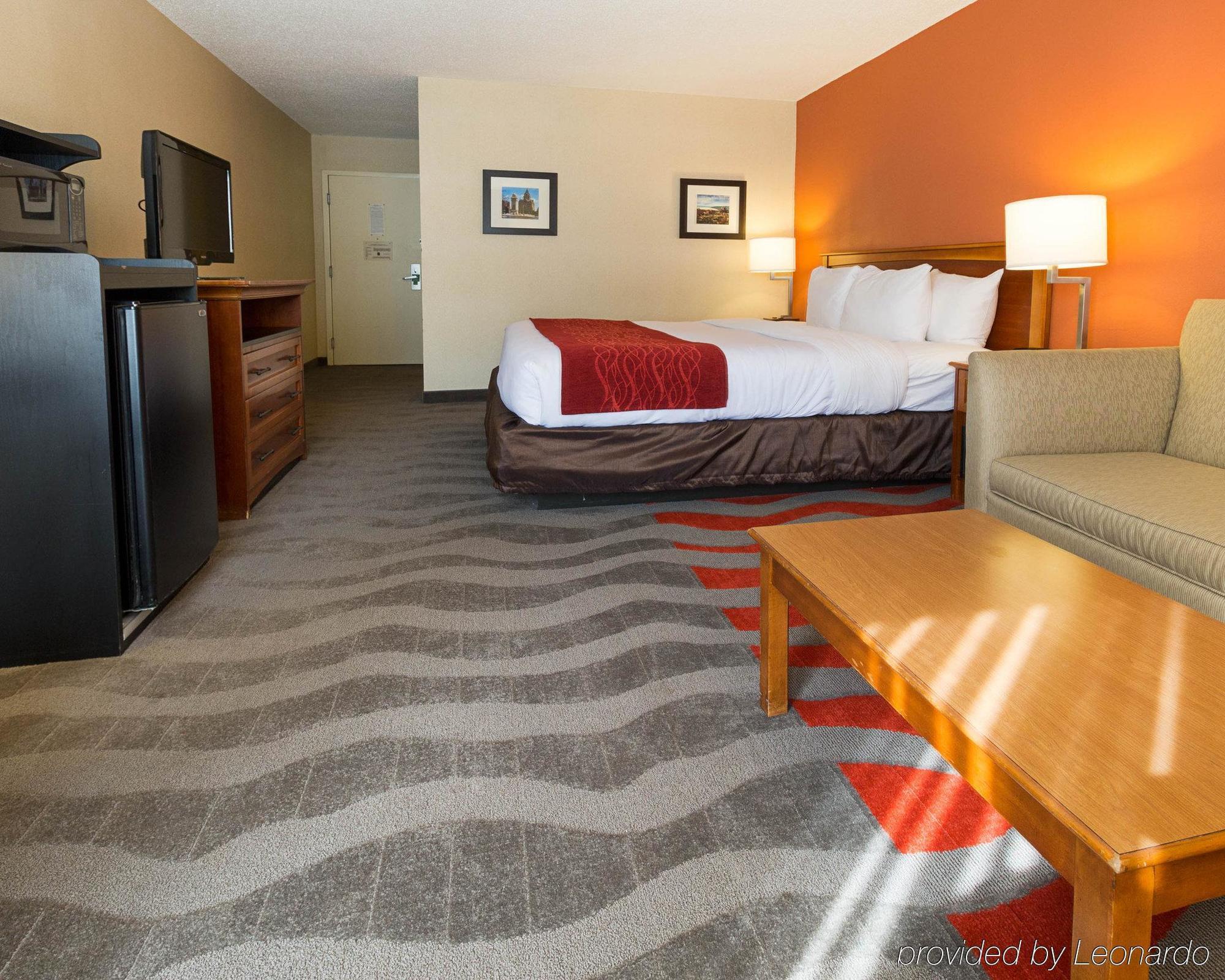 Comfort Inn & Suites Airport Syracuse Buitenkant foto