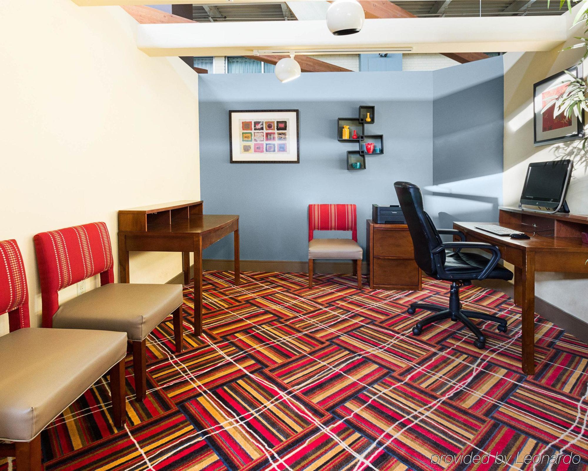 Comfort Inn & Suites Airport Syracuse Buitenkant foto