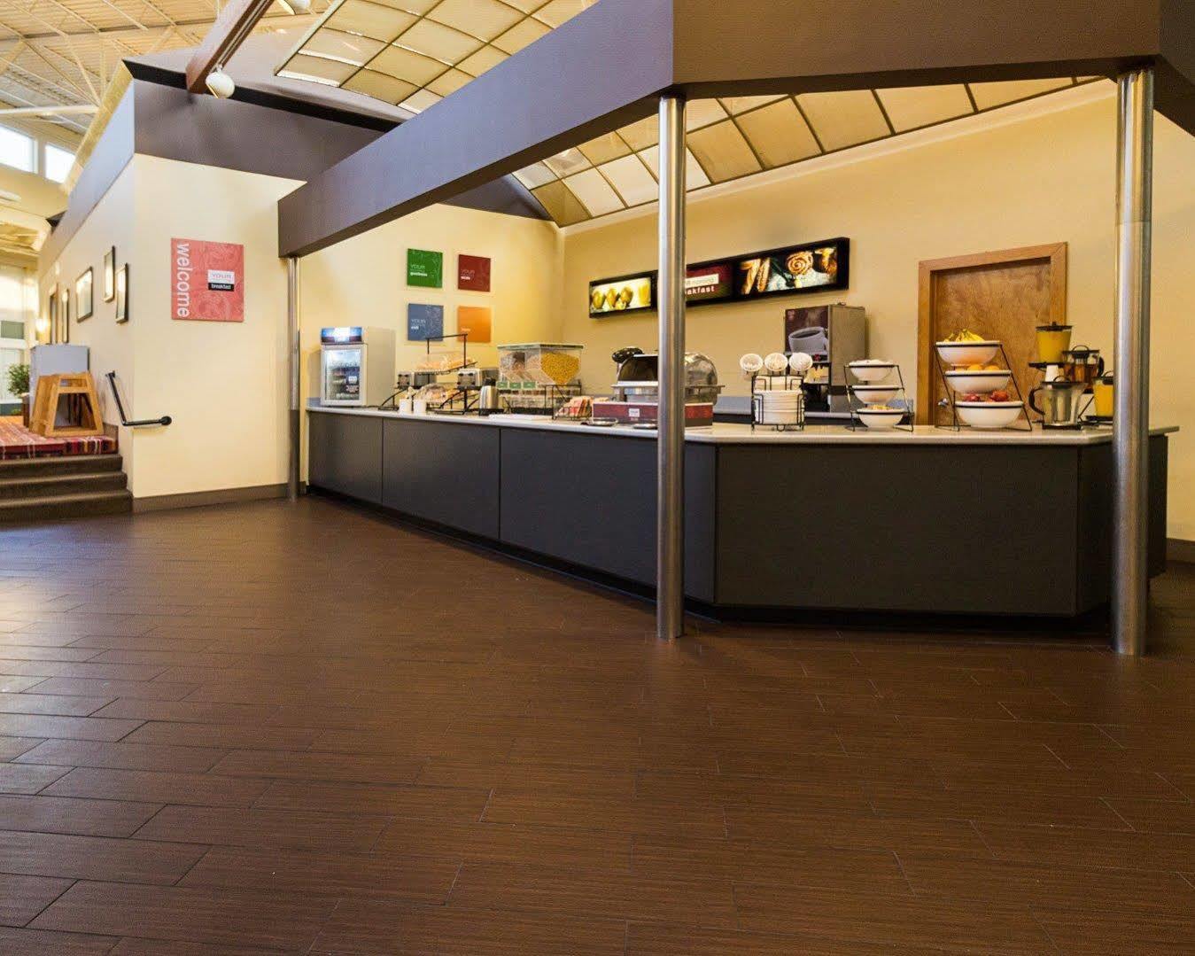 Comfort Inn & Suites Airport Syracuse Buitenkant foto